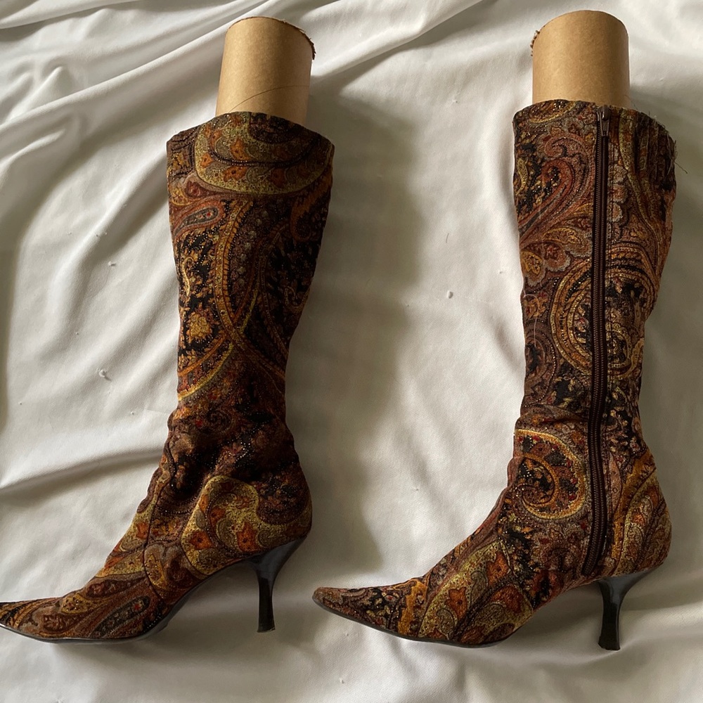 Diba Boot Size 6.5 Knee-high Brown Stilettos Soft Paisley Fabric Zip Pointed Toe